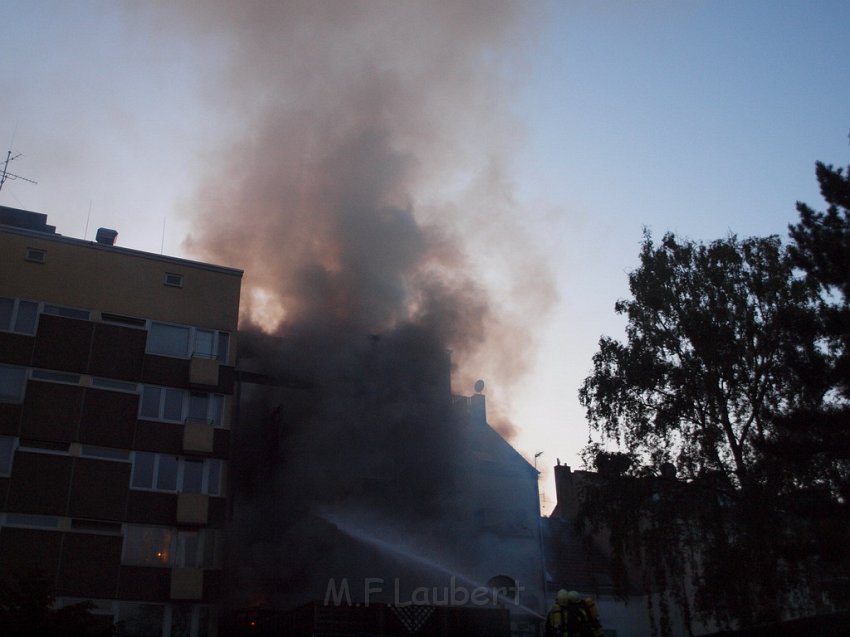 Feuer 3 Koeln Vingst Burgstr P191.JPG
